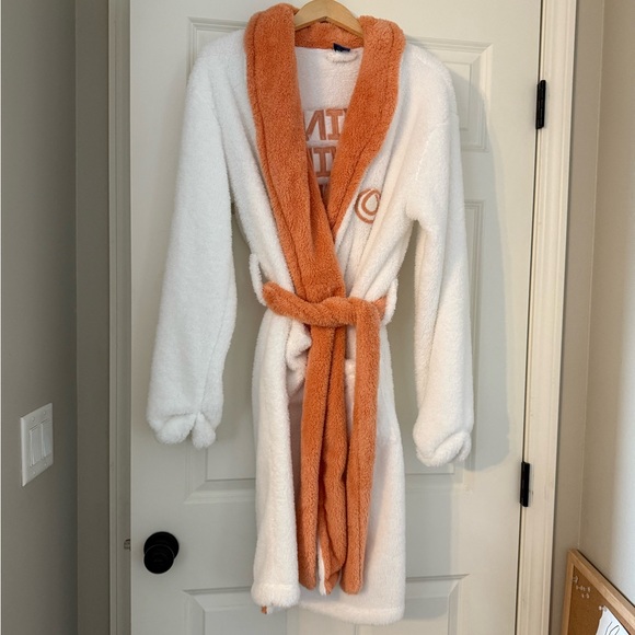 Limited Edition Monat Robe - Picture 1 of 3